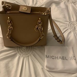 Authentic MK Cynthia Saffiano Leather purse